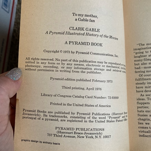 Clark Gable by Rene Jordan. Very Good Vintage Paperback - 3rd Printing 1976 - Picture 9 of 12